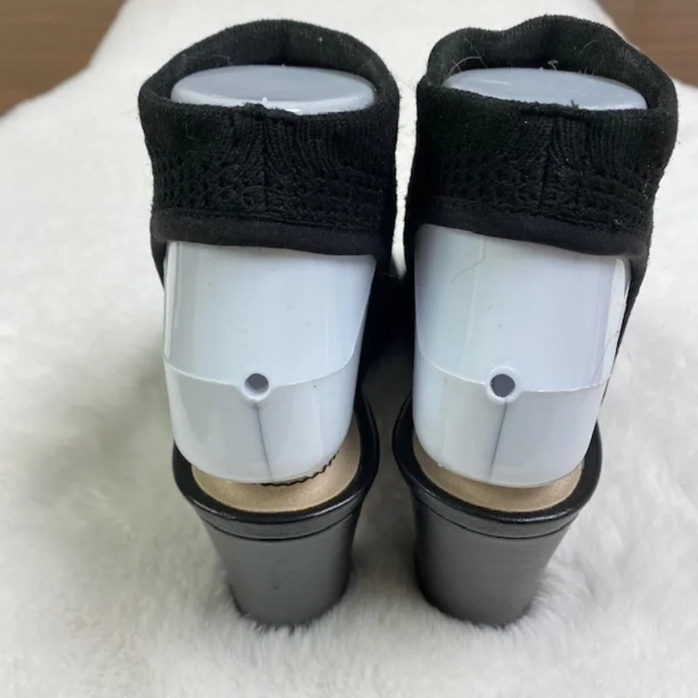 Life Stride Alita Peep Toe‎ Open Back Heels, size 6